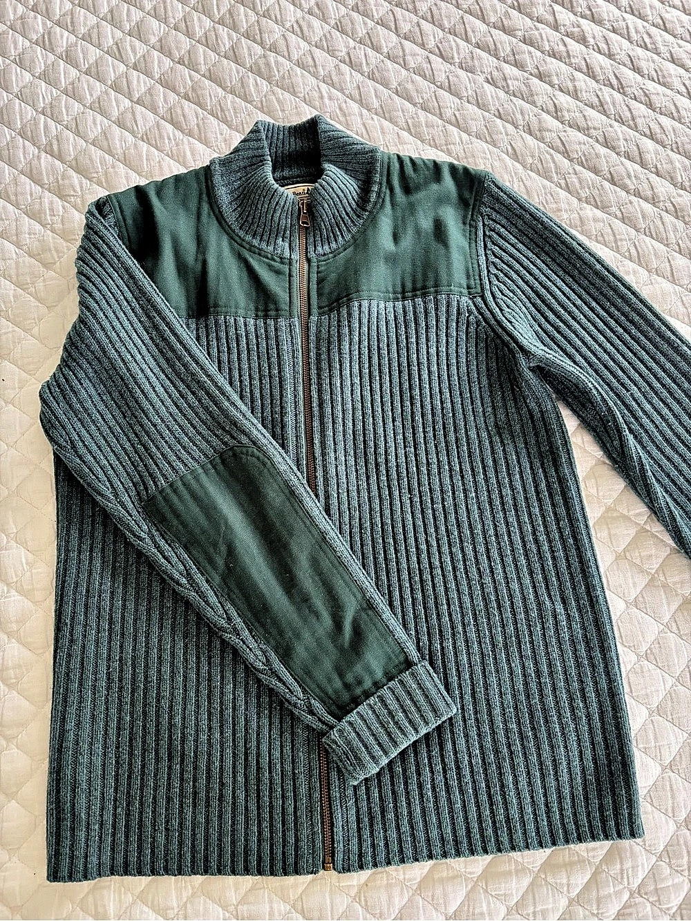 Large.Large.Bean Men's Commando Sweater, Full-Zip Sweater Green Large